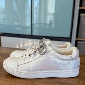 Nina Girls White Iridescent Sneakers with Rhinestone Bow Laces